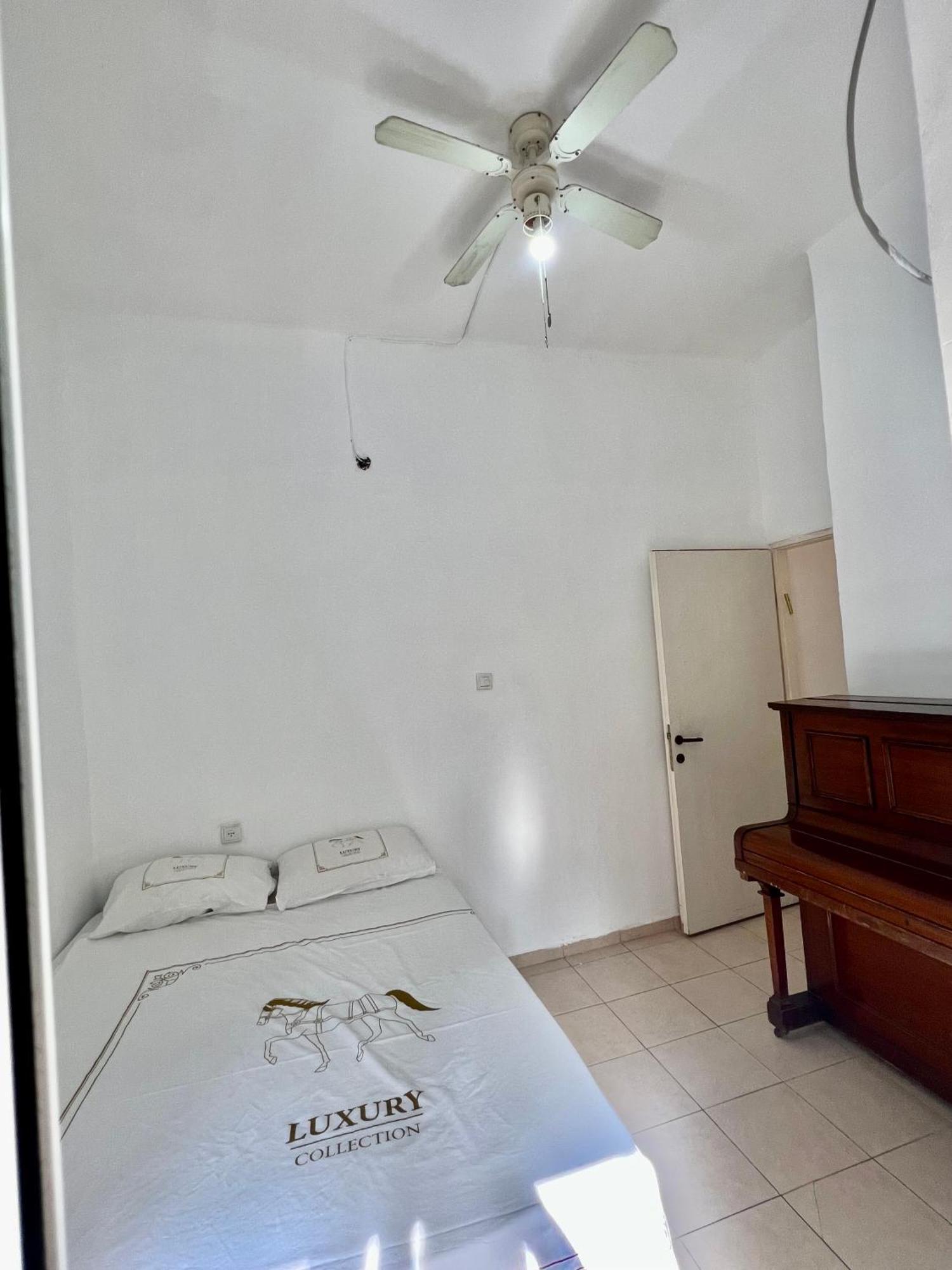 Cute In A Very Apt- Tlv Homestay *